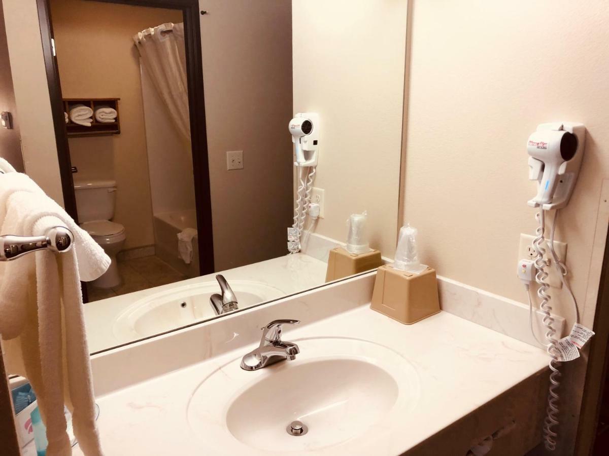 Shenandoah Inn & Suites Buitenkant foto
